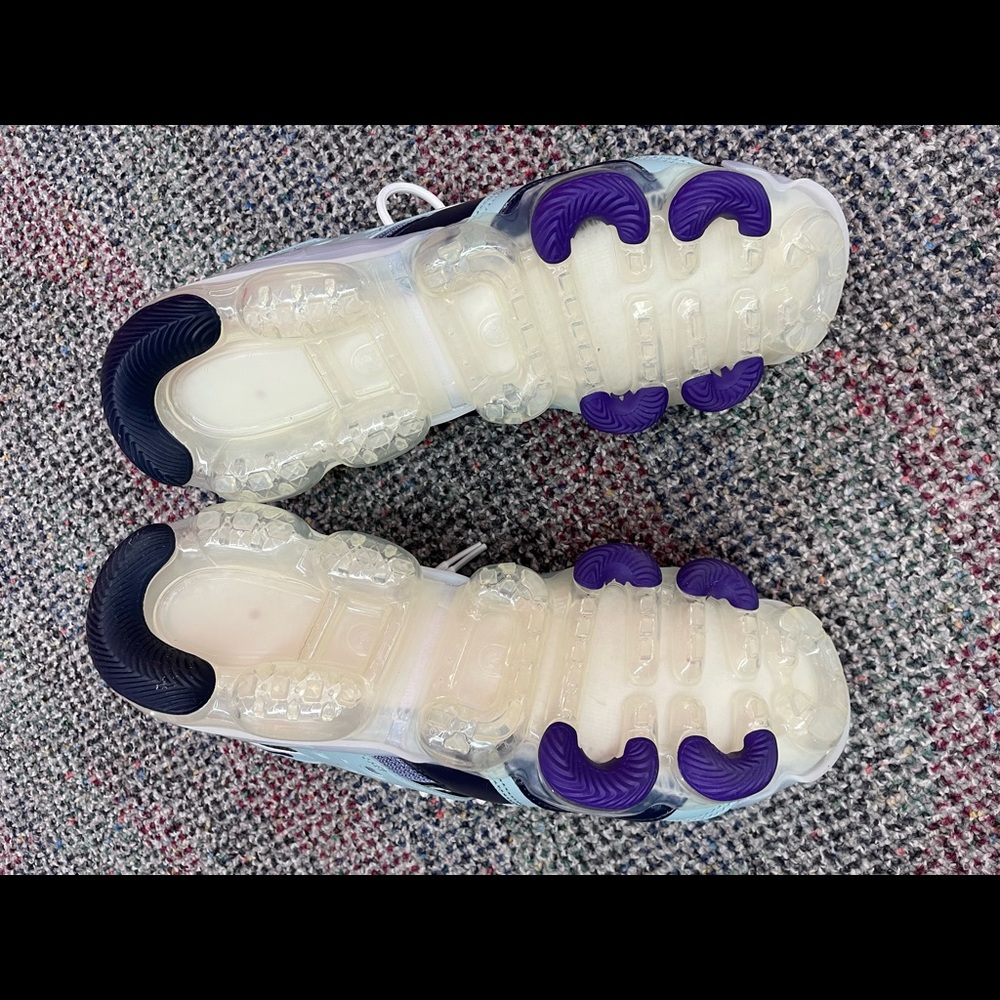 Nike - Picture 7 of 7